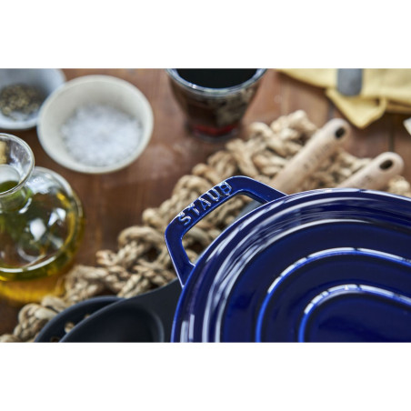Cocotte Staub en fonte ovale Ø33cm