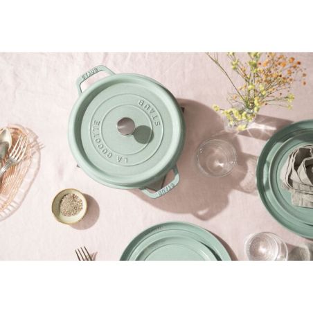 Cocotte en fonte STAUB 26cmØ casserolerie haut de gamme