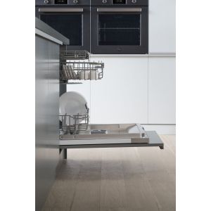 Lave-vaisselle BERTAZZONI intégrable 60 cm avec porte à ouverture automatique