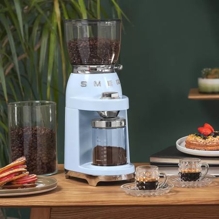 Broyeur à Café Smeg CGF11 – Design Années 50