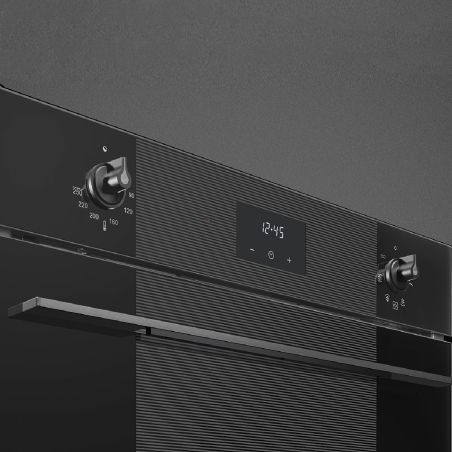 Four 60cm SMEG Linéa Noir 70L Chaleur brassée 6 fonctions SF6100VB3