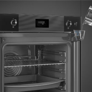 SMEG Linéa SO6101S2B3 Four 60cm Vapeur, LCD, Vapor Clean, 68L Noir