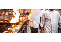 Quel est le meilleur piano de cuisson pour votre cuisine en 2025 ?